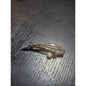 Vintage Brooch Pin Heart Gold Tone Womens Jewelry Costume